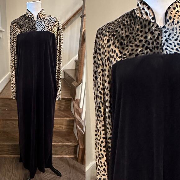 Saks Fifth Avenue Cheetah / Black Velour Zip Up Nightgown Size Small - Picture 1 of 9